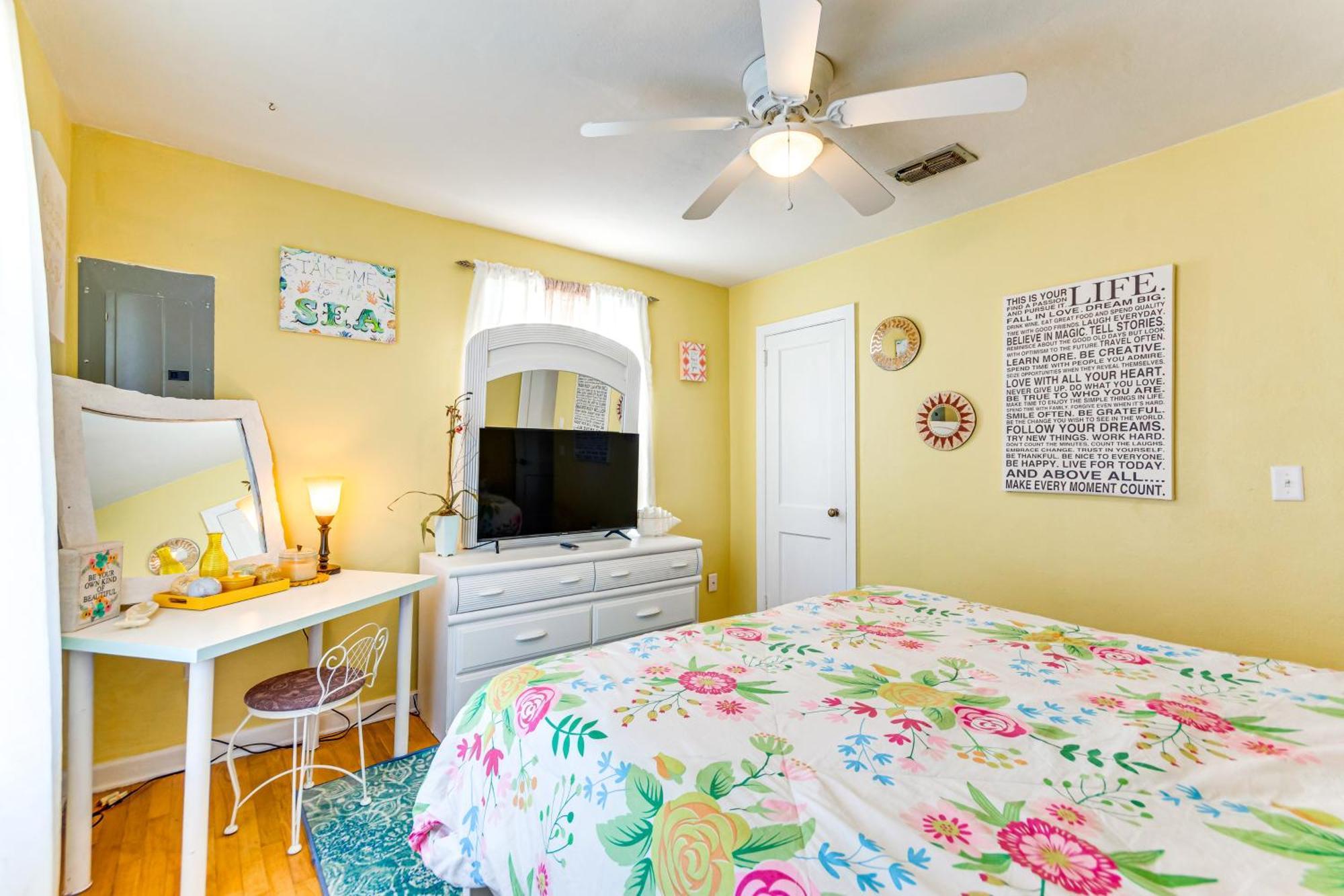 Fort Walton Coastal Retreat With Yard Walk To Beach شاطئ فورت والتون المظهر الخارجي الصورة