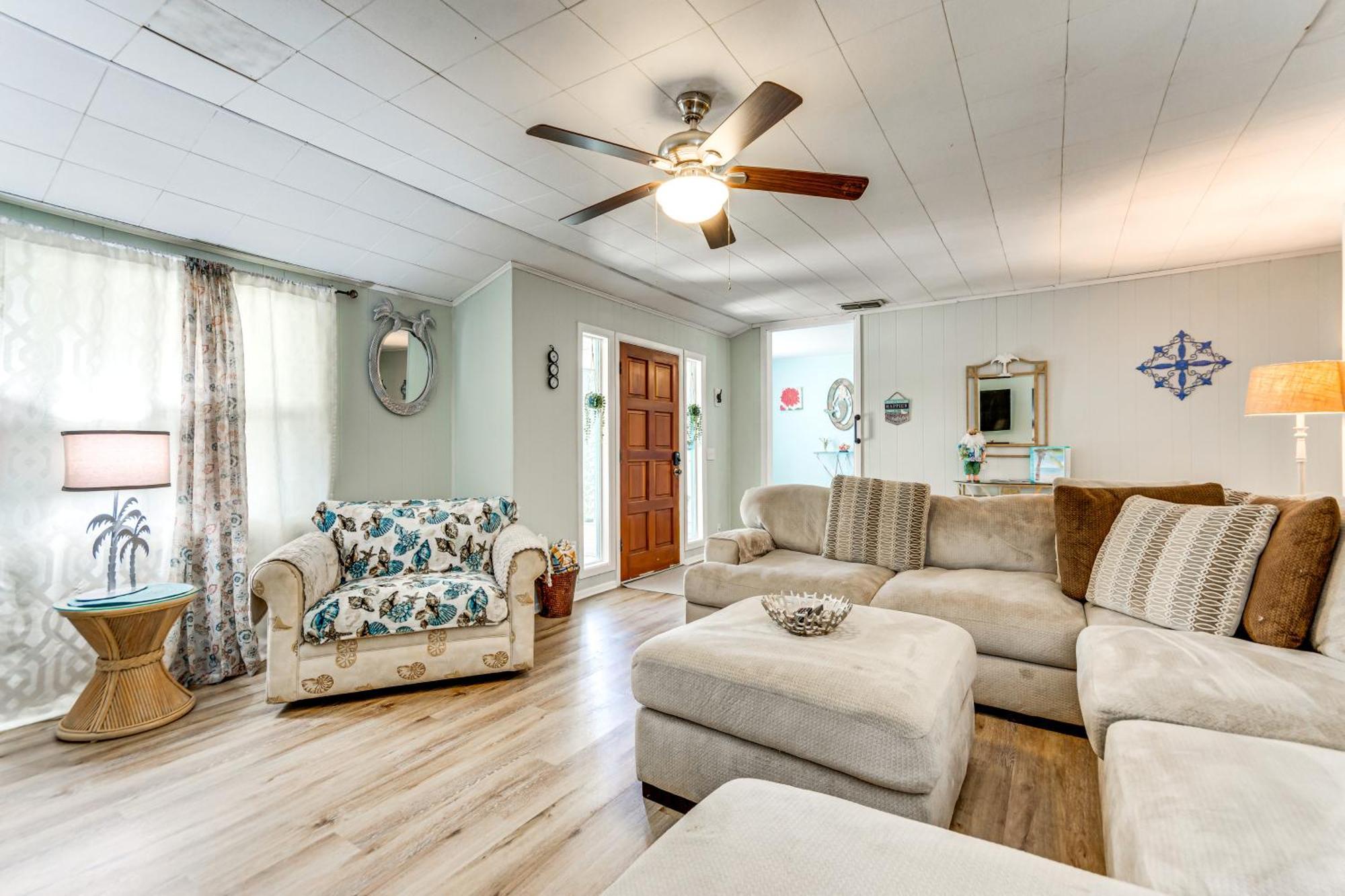 Fort Walton Coastal Retreat With Yard Walk To Beach شاطئ فورت والتون المظهر الخارجي الصورة
