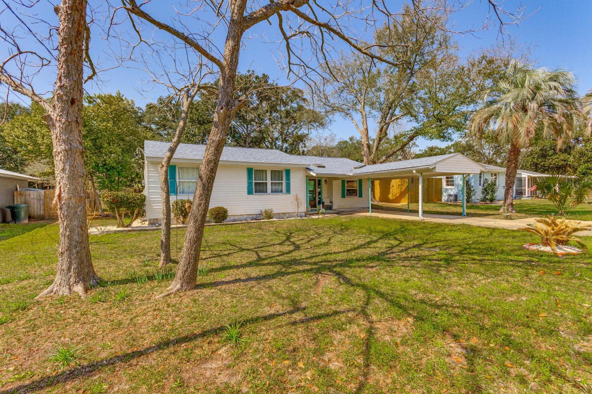 Fort Walton Coastal Retreat With Yard Walk To Beach شاطئ فورت والتون المظهر الخارجي الصورة
